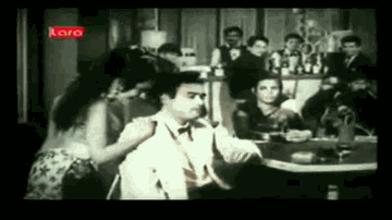 Humne Jo Tumko Lyrics - Sanjeev Kumar | Aruna Irani | Sheikh Mukhtar | Asha Bhosle