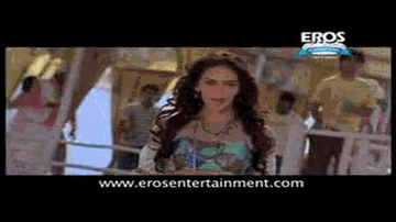 I Wanna Guy Lyrics - Paresh Rawal | Tusshar Kapoor | Esha Deol | Sunidhi Chauhan