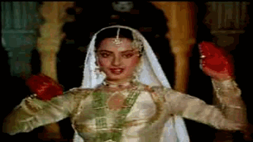 In Aankhon Ki Masti Lyrics - Farooq Sheikh | Naseeruddin Shah | Rekha | Asha Bhosle