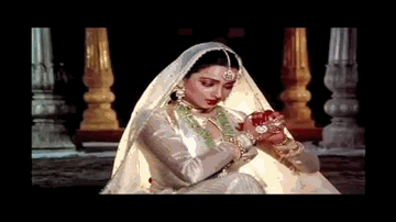 in aaNkhon kii mastii ke mastaane hazaaron hain Lyrics - Farooq Sheikh | Naseeruddin Shah | Rekha | Asha