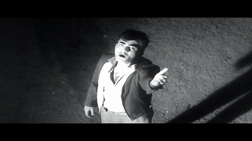 Jago Sone Walon Lyrics - Tanuja | Mehmood | Nasir Husain | Kishore Kumar
