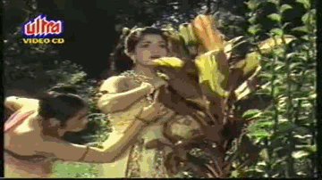 Jhilamil Jhilamil Laharon Kaa Aanchal Udataa Hai Chanchal Lyrics - Sandhya | V Shantaram | Lata Mangeshkar