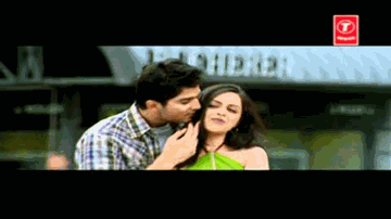 Kabhi Kabhi Koi Chehra Lyrics - Sanjay Sharma | Tinu Anand | Tej Sapru | Anuradha Paudwal | Babul Supriyo