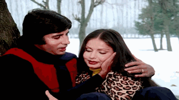 Kabhi Kabhi Mere Dil Mein Khayal Aata Hai Lyrics - Amitabh Bachchan | Rishi Kapoor | Waheeda Rehman | Mukesh