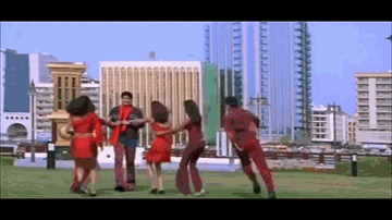 Kabhie Jaage Soye Lyrics - Gulshan Grover | Aftab Shivdasani | Razzak Khan | Anuradha Paudwal | Udit Narayan