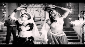 Kahe Chede Hai Lyrics - Helen | Madhumati | Indrani Mukherjee | Lata Mangeshkar | Usha Mangeshkar