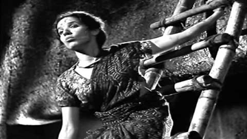 Kahe Jiya Dole Ho Kaha Nahi Jaye Lyrics - Uma Devi