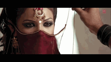 Kajra Kajra Kajraare Lyrics - Himesh Reshammiya | Gulshan Grover | Mona Laizza | Sunidhi Chauhan