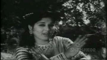 Kal Kal Chhal Chhal Lyrics - Nirupa Roy | Lalita Pawar | Bharat Bhushan | Lata Mangeshkar