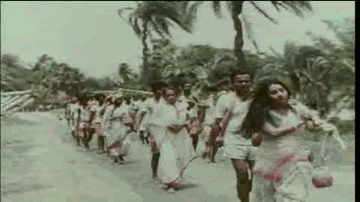 Kandhe Kaanwar Laike Lyrics - Biswajeet | Sulochna | Sandhya Roy | Aarti Mukherji | Anuradha Paudwal