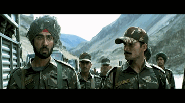 Kandhon Se Milte Hain Kandhe Lyrics - Sushant Singh | Amitabh Bachchan | Hrithik Roshan | Shankar Mahadevan | Sonu Nigam