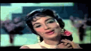 Kaun Aaya Ki Nigaahon Mein Chamak Jaag Uthi Lyrics - Raaj Kumar | Sharmila Tagore | Rahman | Asha Bhosle