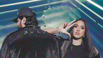 Kaun Hai Tu Lyrics - Raja Kumari | Shah Rule