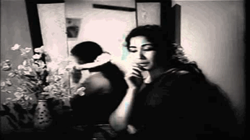 Kehti Hai Jhuki Jhuki Nazar Lyrics - Meena Kumari | Jayant | Rajendra Kumar | Suman Kalyanpur