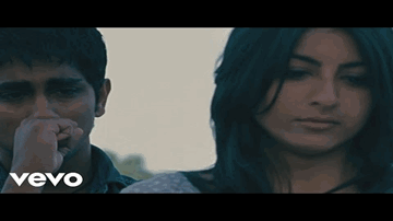 Khoon Chala Lyrics - Sharman Joshi | Aamir Khan | Anupam Kher | Mohit Chauhan