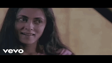 khud se baaten karate rahanaa, baaten karate rahanaa Lyrics - Shahrukh Khan | Shah Rukh Khan | Raj Babbar | Lata Mangeshkar