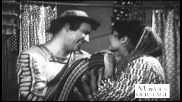 Khusamad Hai Duniya Lyrics - Mala Sinha | Raaj Kumar | Murad | Ramchandra Narhar Chitalkar (C. Ramchandra)