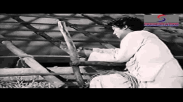Kise Karataa Murakh Pyaar Pyaar Pyaar Teraa Kaun Hai Lyrics - Ashok Kumar | Devika Rani