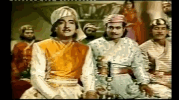 Kisi Ki Yaad Mein Lyrics - Mala Sinha | Shashikala | Bharat Bhushan | Mohammed Rafi