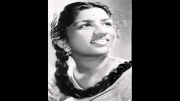 kisii kii aaNkh ke aaNsuu hain sitaare na kaho Lyrics - Nutan | Nasir Khan | Shakeela | Lata Mangeshkar