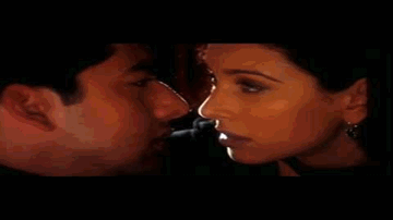 Kitni Bechain Hoke Tumse Mili Lyrics - Irrfan Khan | Aftab Shivdasani | Divya Dutta | Alka Yagnik | Udit Narayan