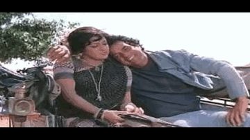 Koi Haseena Jab Rooth Jaati Hai To Lyrics - Amitabh Bachchan | Dharmendra | Helen | Kishore Kumar