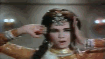 Koi Nazar Aashiqana Lyrics - Veena | Ajit | Madan Puri | Asha Bhosle | Usha Mangeshkar