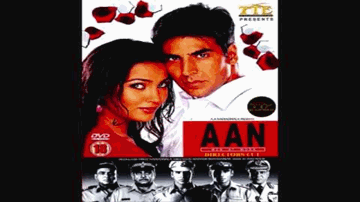 Koi Pyar Na Kare Lyrics - Akshay Kumar | Irrfan Khan | Rajpal Yadav | Shreya Ghoshal | Sonu Nigam