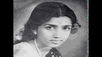 Koyi Door Bajaye Bansuri Lyrics - Dev Anand | Chetan Anand | Lata Mangeshkar