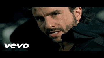 Kurbaan Hua Lyrics - Kareena Kapoor | Saif Ali Khan | Kirron Kher | Vishal Dadlani