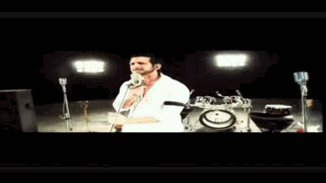 Kya Hawa Kya Badal Lyrics - Sharman Joshi | Naseeruddin Shah | Rukhsar | Kailash Kher