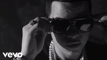 La Fama Que Camina Lyrics - J Alvarez | English Song