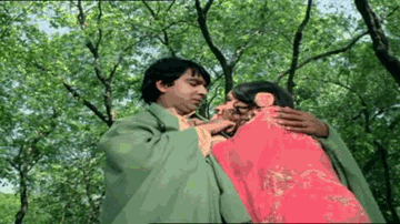 Le Chalo Le Chalo Lyrics - Asit Sen | Rehana Sultan | Rakesh Pandey | Mukesh Chand Mathur (Mukesh) | Vani Jairam