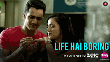 Life Hai Boring Lyrics - Rajpal Yadav | Manoj Joshi | Om Puri | Aman Trikha