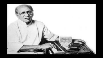 Lo Chori Pakdi Gayi Lyrics - Asha Bhosle | Meena Mangeshkar