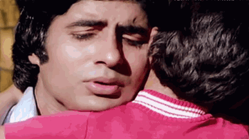 Luk Chip Luk Chip Jaona Lyrics - Amitabh Bachchan | Rekha | Prem Chopra | Kishore Kumar