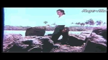 Main Aawara Badal Lyrics - Jamuna | Rahul | Sudhir Pandey | Alka Yagnik | Kumar Sanu