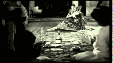 Main Har Raat Jaagi Lyrics - Sunil Dutt | Sadhana | Kanhaiyalal | Lata Mangeshkar