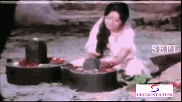 Main Hoon Badi Dukhiyari Lyrics - Shashi Kapoor | Ramesh Deo | Jairaj | Usha Mangeshkar
