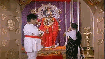 Main Hoon Ek Nanhi Bachchi Lyrics - Hema Malini | Alok Nath | Ajinkya Deo | Kavita Paudwal