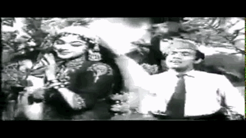 Main Khidki Pe Aaungi Lyrics - Ashok Kumar | Padmini | Ragini | Asha Bhosle | Mohammed Rafi