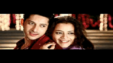 Main Kise Pukaroon Lyrics - Anjana Mumtaz | Reema Lagoo | Gauri Karnik | Sadhana Sargam