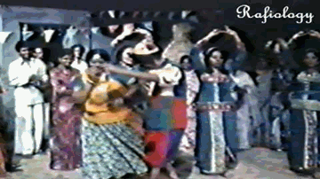 Maine Kab Chaha Ki Lyrics - Rekha | Dharmendra | Abhi Bhattacharya | Asha Bhosle | Mohammed Rafi