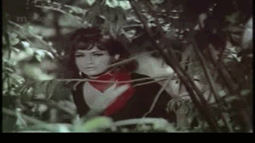 Maine Kuchh Khoya Hai Lyrics - Helen | Murad | Ajit | Kishore Kumar