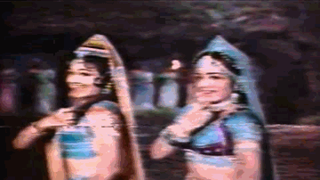 Majnu Sa Aashiq Lyrics - Veena | Ajit | Madan Puri | Lata Mangeshkar | Usha Mangeshkar