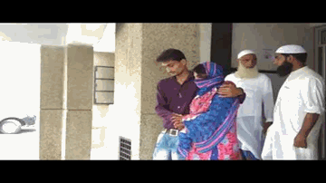 Manzilon Se Manzilon Tak Lyrics - Avadhoot Gupte