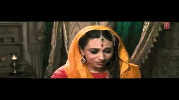 Marhaba Lyrics - Shahid Kapoor | Hrishitaa Bhatt | Aryans (Band)