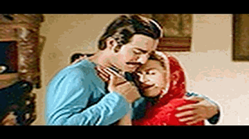 Mathe Ki Bindiya Lyrics - Helen | Vinod Khanna | Shabana Azmi | Anuradha Paudwal | Mohammed Rafi