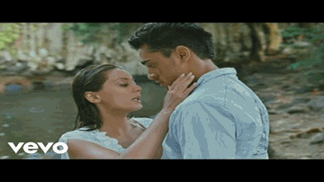 Mausam Yeh Awesome Bada Lyrics - Imran Khan | Minissha Lamba | Sanjay Dutt | Shreya Ghoshal
