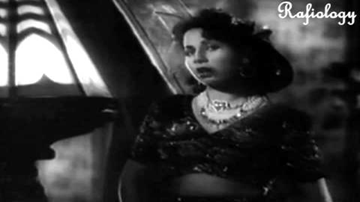 Mehfil Me Mere Kaun Lyrics - Geeta Bali | Bhagwan Dada | Lata Mangeshkar | Mohammed Rafi